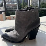 Suede ankle boots Nando Muzi 2