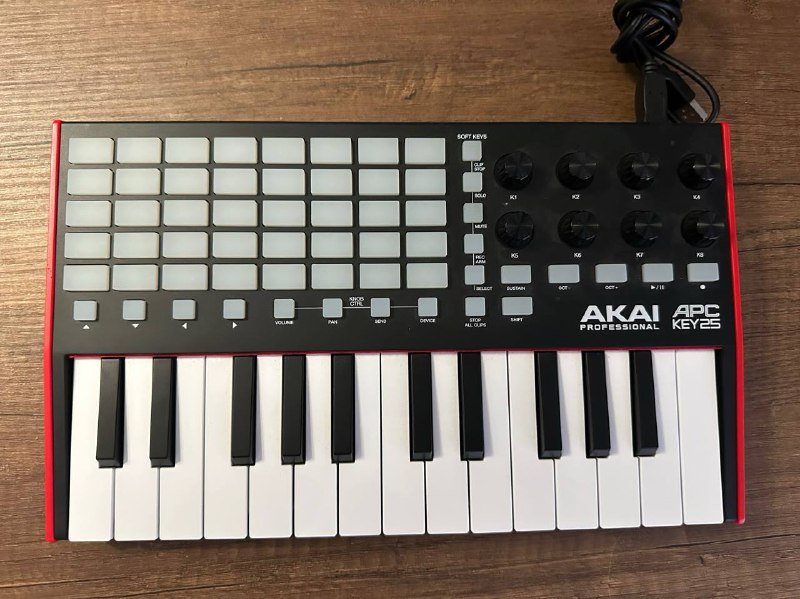 MIDI-контроллер Akai Professional APC Key 25 MK2