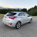 Hyundai Elantra GT 6