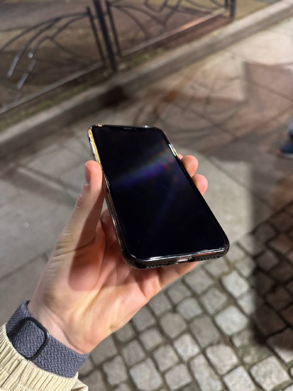 iphone x 64 gb black, iphone xr 64 gb black, both for 500 2