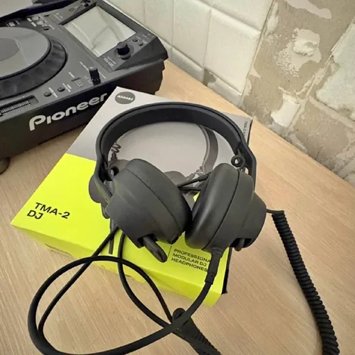 AiAiAi TMA-2