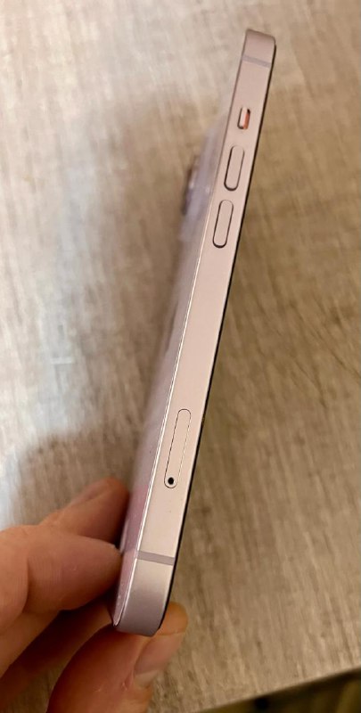 Apple iMac 24’’, iPhone 8, iPhone 14, Lenovo Monitor 7