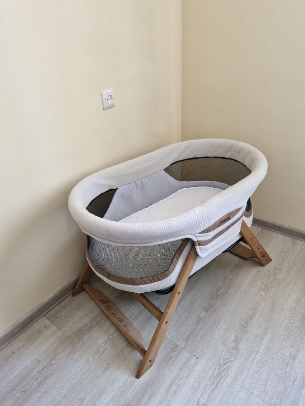 Детская прикроватная складная деревянная колыбель Pierre Cardin Violet 4