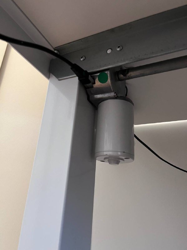 Стол JYSK с подъемным механизмом 80x160 5