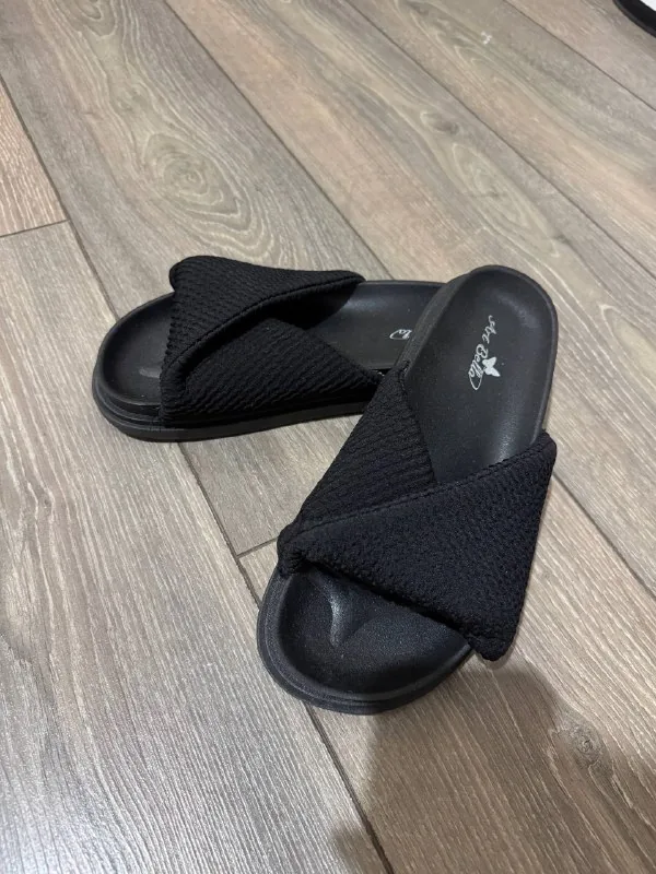 Slippers, size 38
