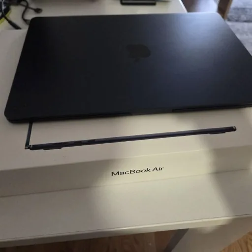 MacBook Air 15 24GB 512GB