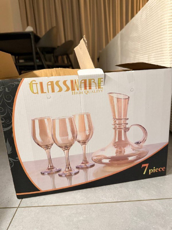 Набор стеклянной посуды для напитков