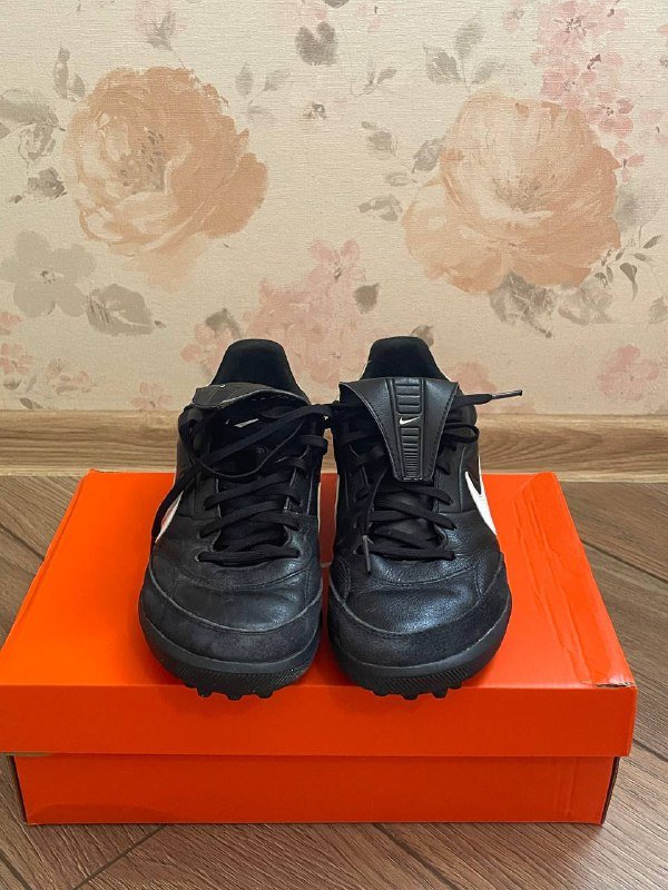 Футбольные сороконожки Nike 38-39 размер