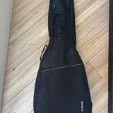 Электроакустическая гитара Ibanez, ремень, чехол, каподастр 4