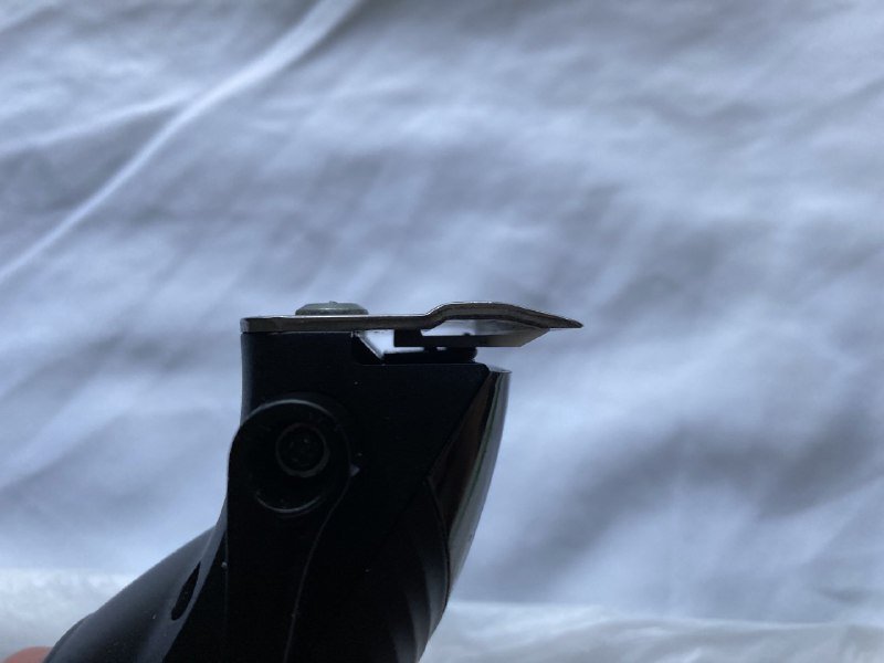 Машинка для стрижки волос VGR V-121 с комплектом насадок 4