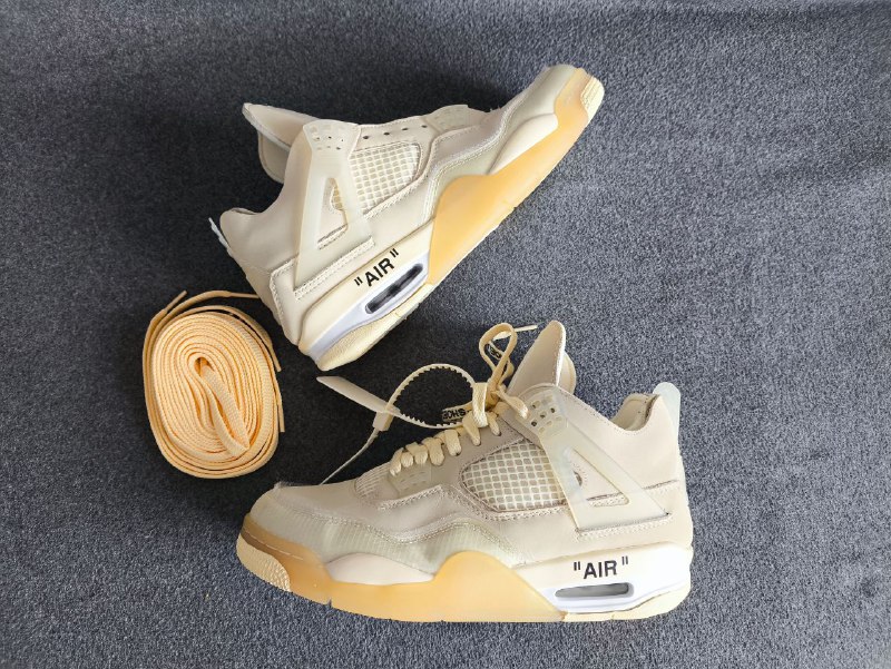 Air Jordan 4 SP x Off-White 10