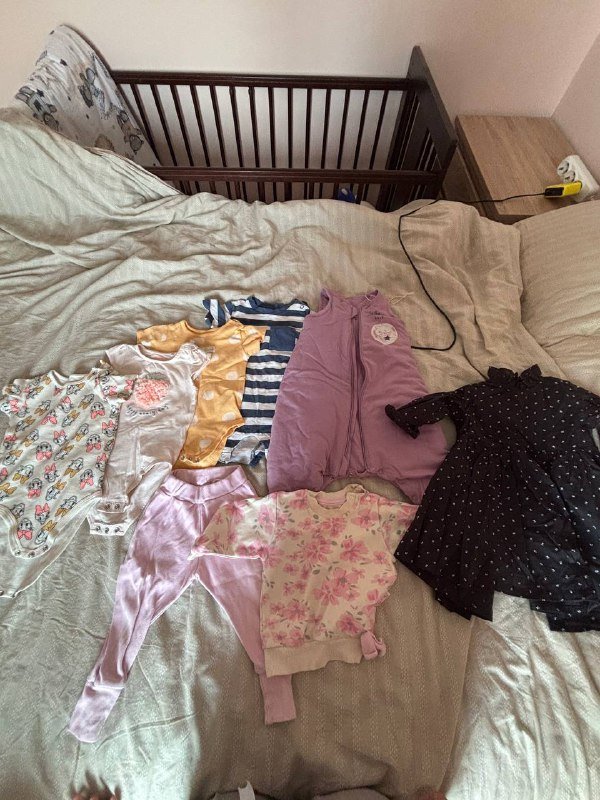 Детские вещи для девочки 68-80 см (комбез, платья) бесплатно