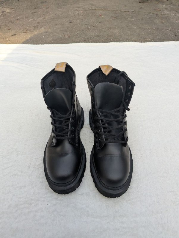 Оригинальные мужские ботинки Dr.Martens размер 39