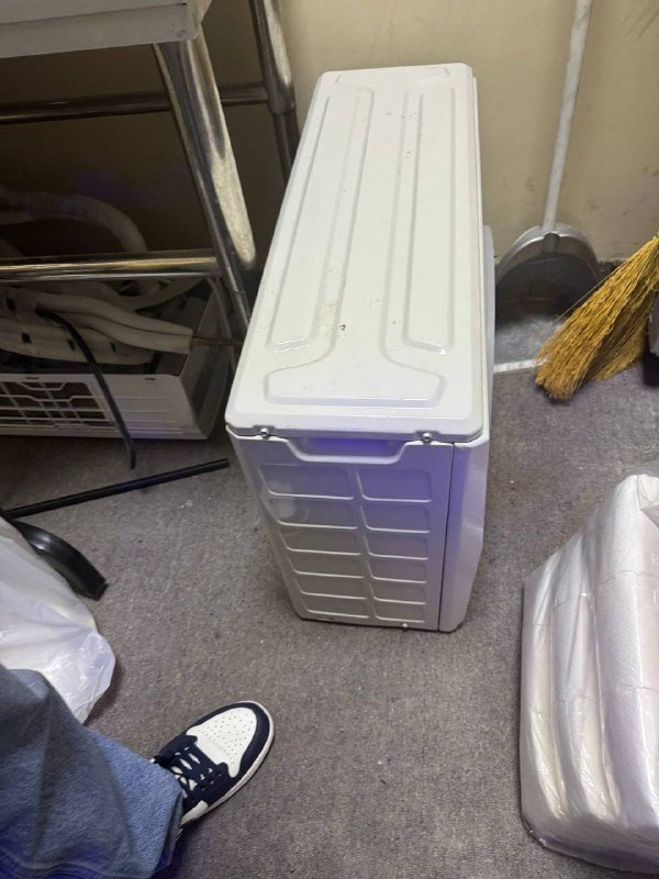 Кондиционер внутренний блок и трасса фирмы midea