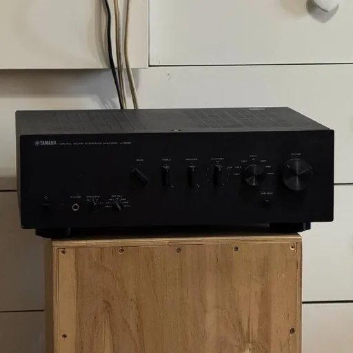 DALI Concept 6 Hi-Fi speaker set and YAMAHA A-S500 amplifier