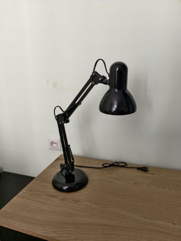 Лампа настольная