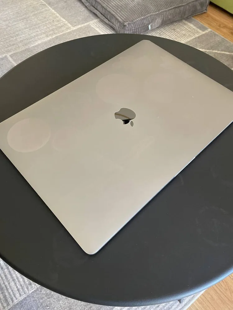MacBook Pro 15 2017 1