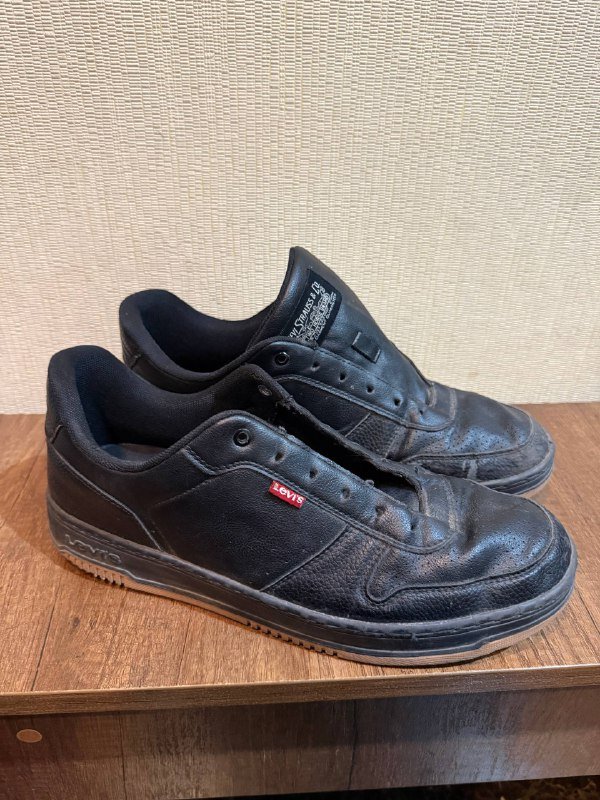 Кроссовки LEVI’S размер 45