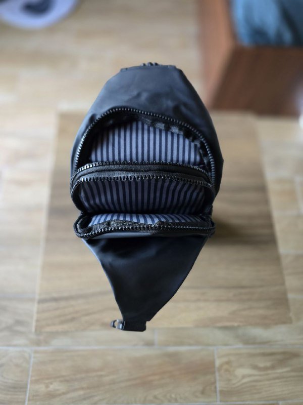 Мужская сумка через плечо с USB-портом 2