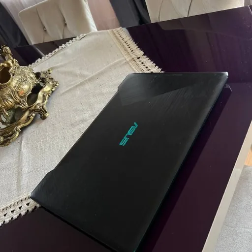 ASUS M570D игровой ноутбук