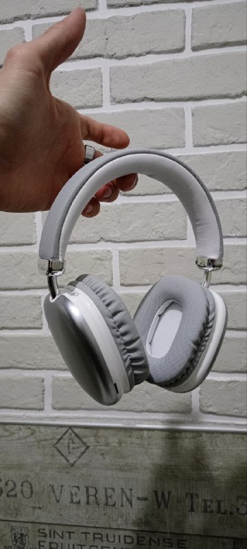 Наушники Bluetooth с микрофоном белые и черные