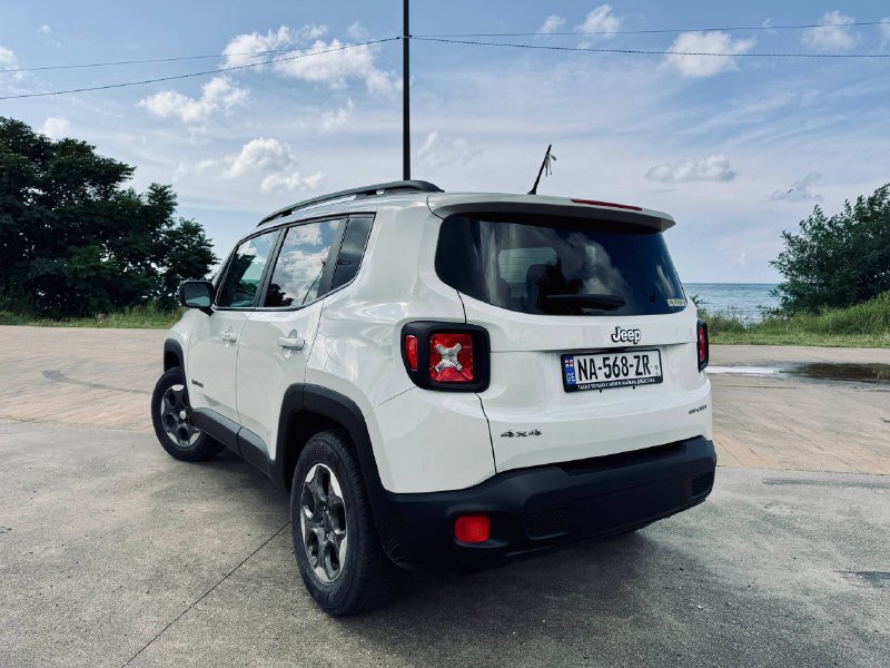 Jeep Ranegade 2017 AWD 2.4 149000km 3