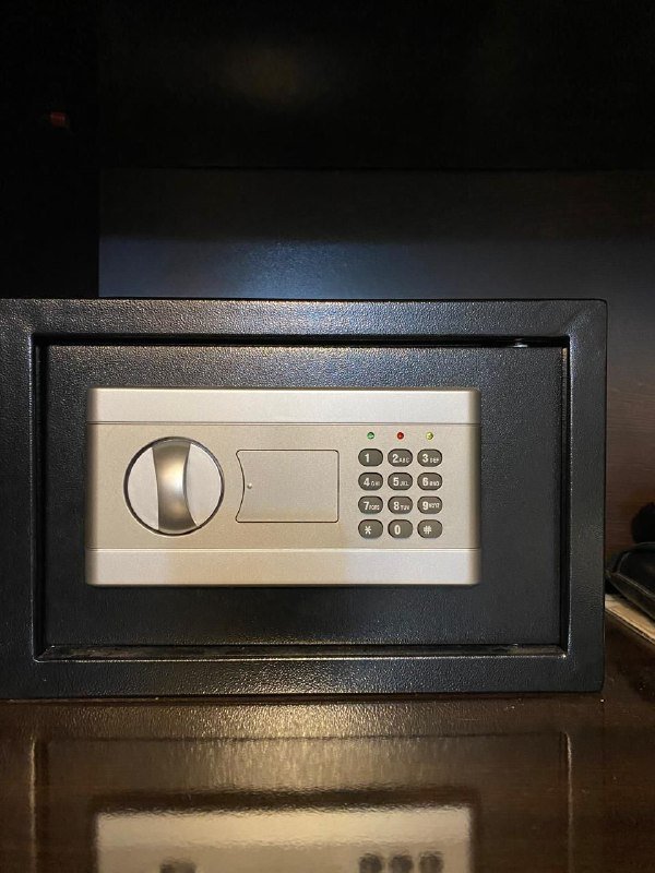 Электронный сейф Intelligent Electronic Safe 3