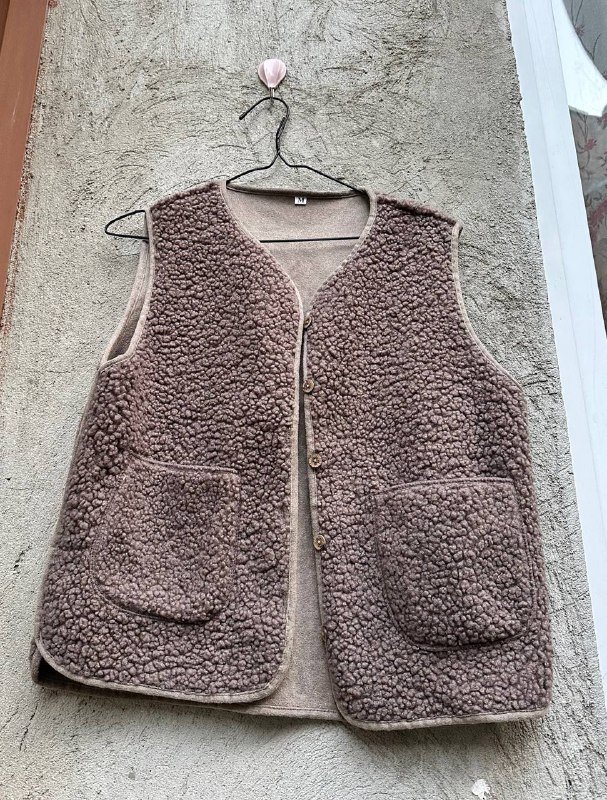 Жилетка, юбка H&M, спортивный комбез