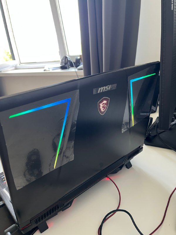 Игровой ноутбук MSI GE73 Raider RGB 8RE 5