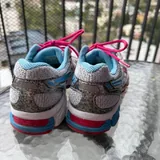 Женские кроссовки ASICS Gel-Runmiles, размер 38 6