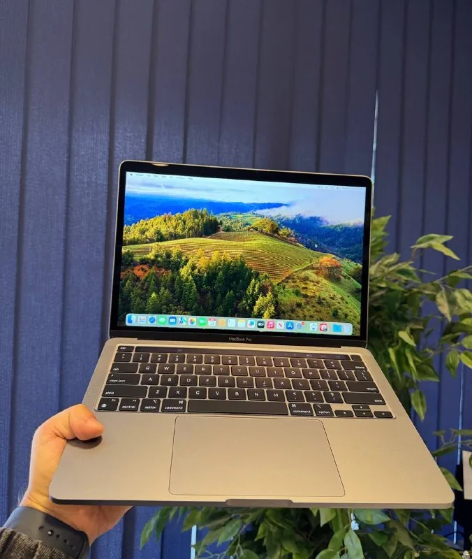 MacBook Pro M2 13.3 дюйма 1