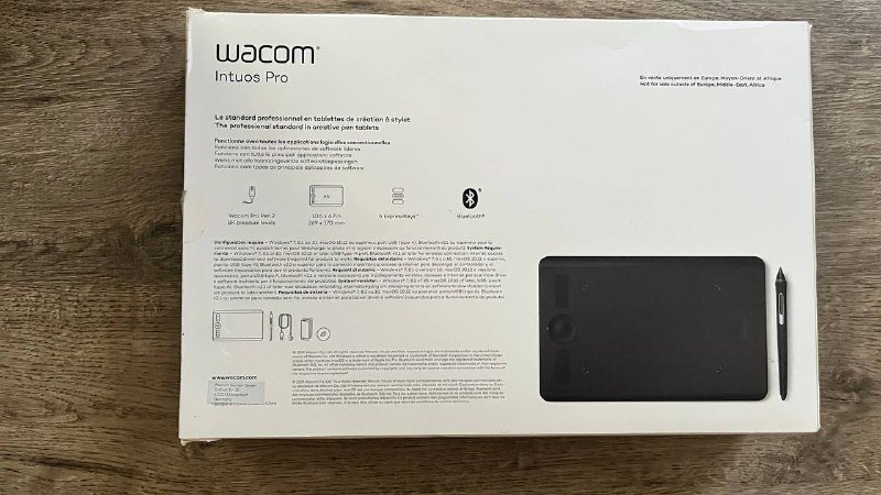 Графический планшет Wacom Intuos Pro 2