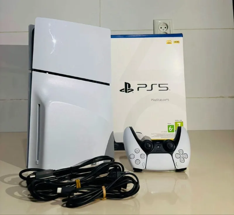 PlayStation 5 Slim 1TB 1