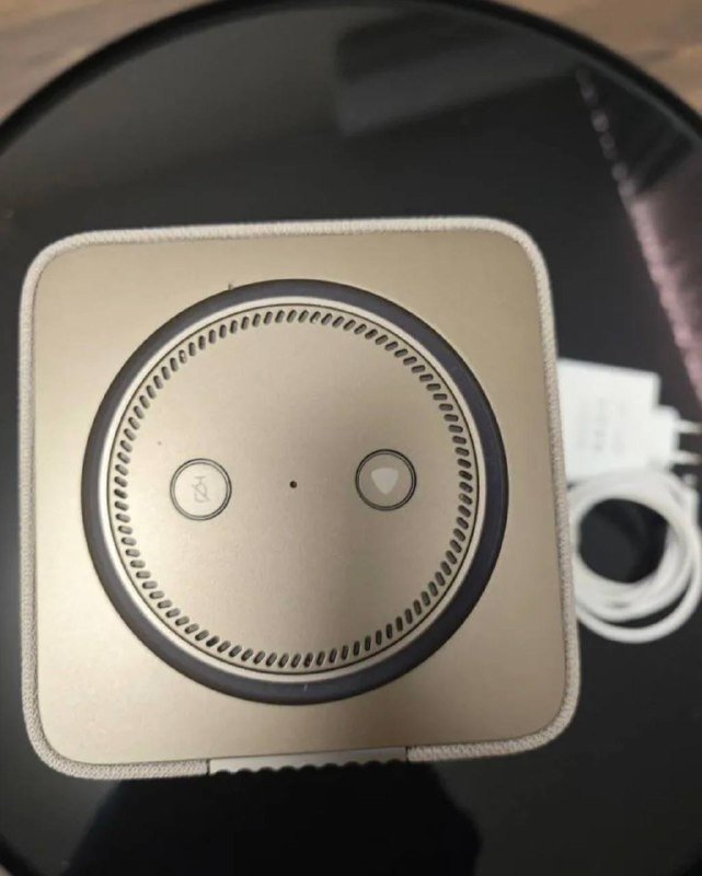 Яндекс станция Макс золотая с зигби 2