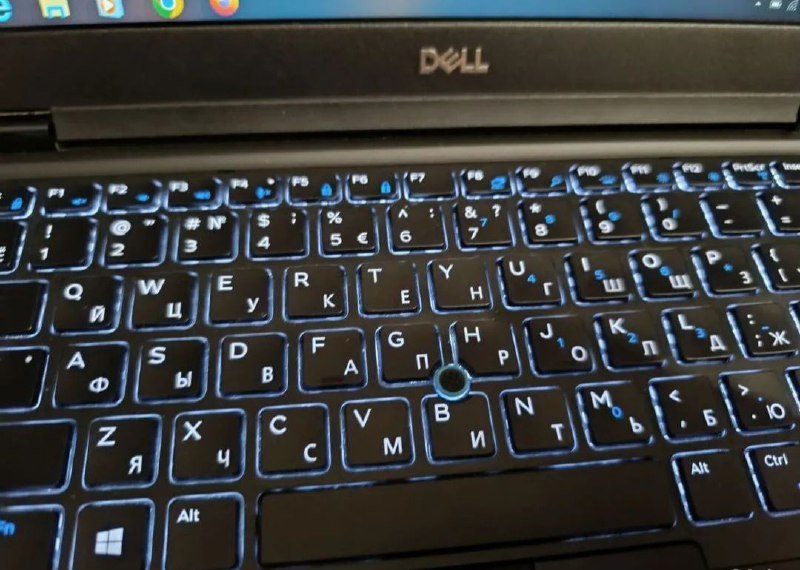 Ноутбук Dell Latitude 5491 5