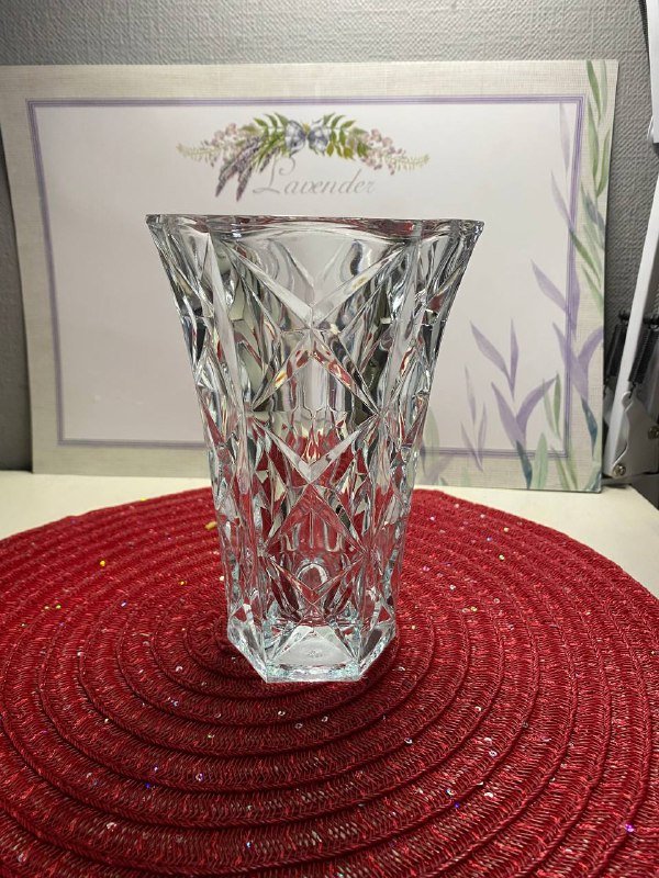 Хрустальная ваза