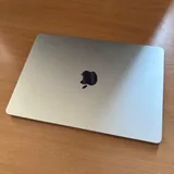 MacBook Air 13" M3, 16 GB, 256 GB SSD 2