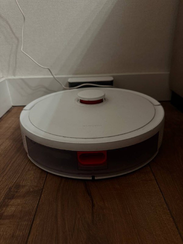 Монитор Xiaomi, компьютерный стол, клавиатура, стул, аэрогриль, робот пылесос 6