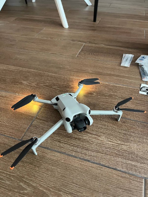 DJI Mini 4 Pro Fly More Combo дрон с аксессуарами 5