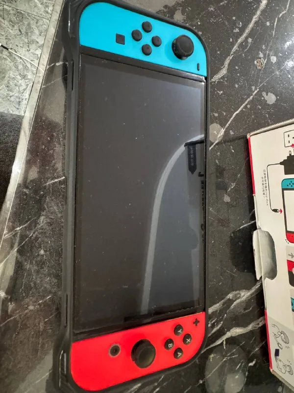 Nintendo Switch OLED Neon Blue/Red 1