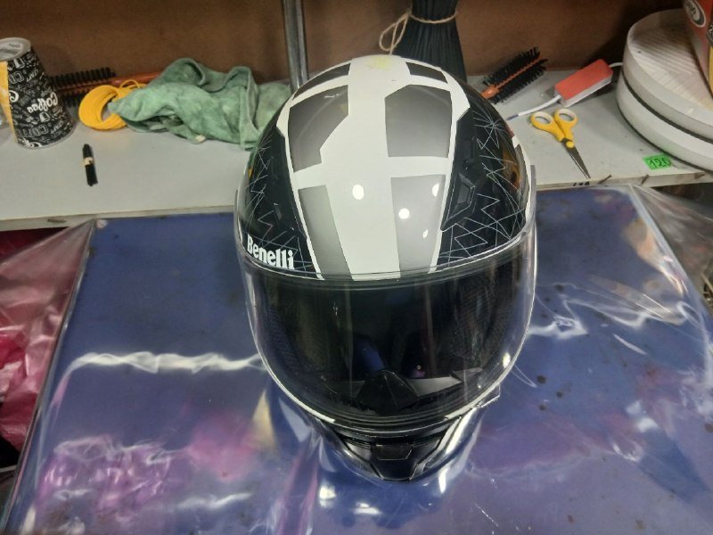 Мото шлем Benelli 6