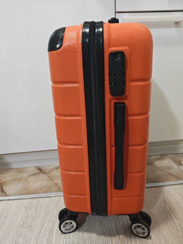 Чемодан 3