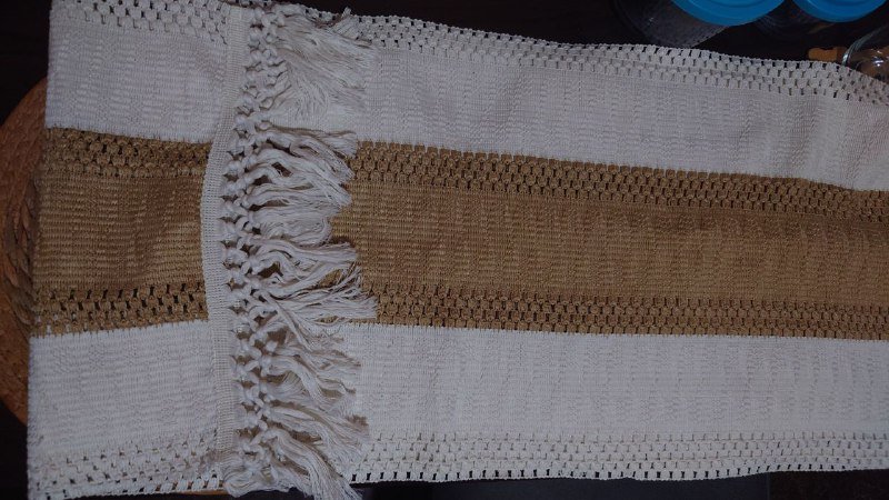 Ручной массажёр, кроссовки Quechua, гирлянда, скатерть, капучинатор, набор тарелок, сито и венчик, подставки, бокалы, стеклянные контейнеры 4