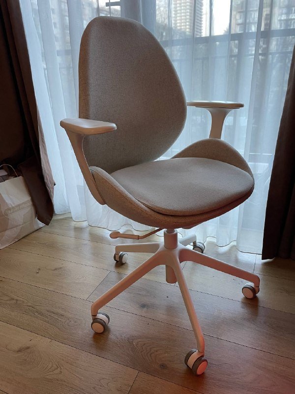 Стул IKEA HATTEFJÄLL белого цвета