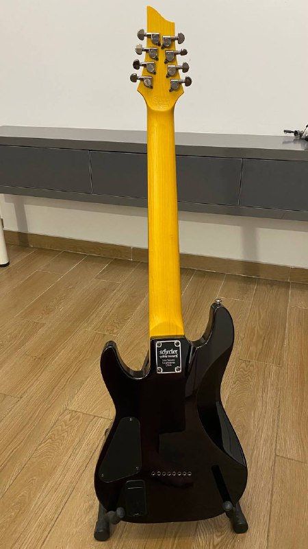 8-струнная гитара Schecter Demon 8 5