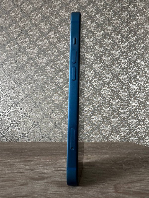 iPhone 13, 128GB, Blue 3