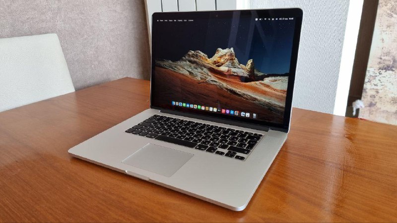 Apple MacBook Pro 15 Retina Mid 2015