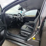 Toyota Prius XLE Hybrid 7