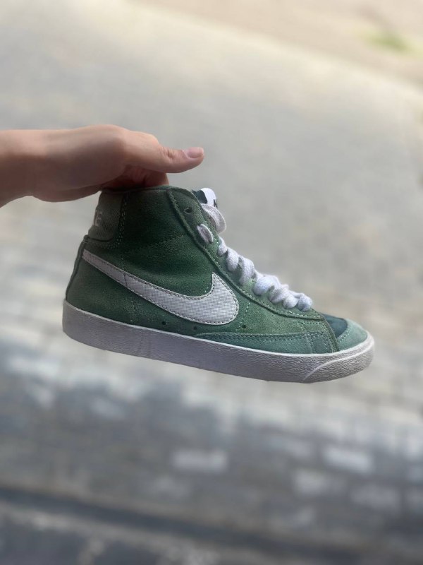 Nike кроссовки размер 36