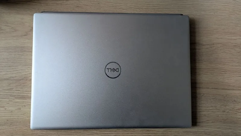 Ноутбук Dell Inspiron 14 1